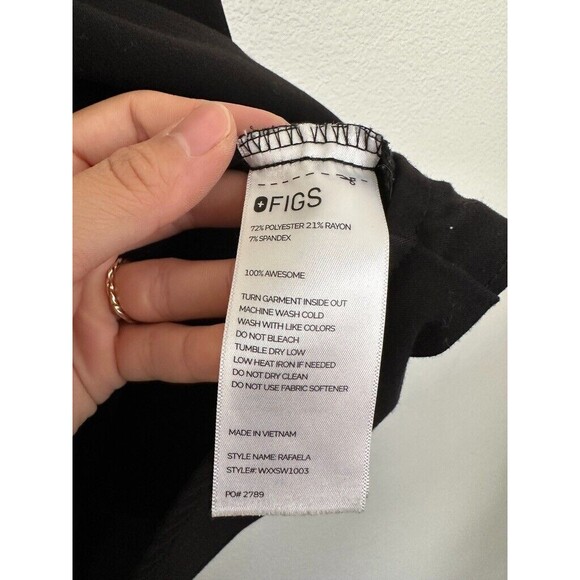 Figs Black Rafaela scrub top - size large - Picture 5 of 7